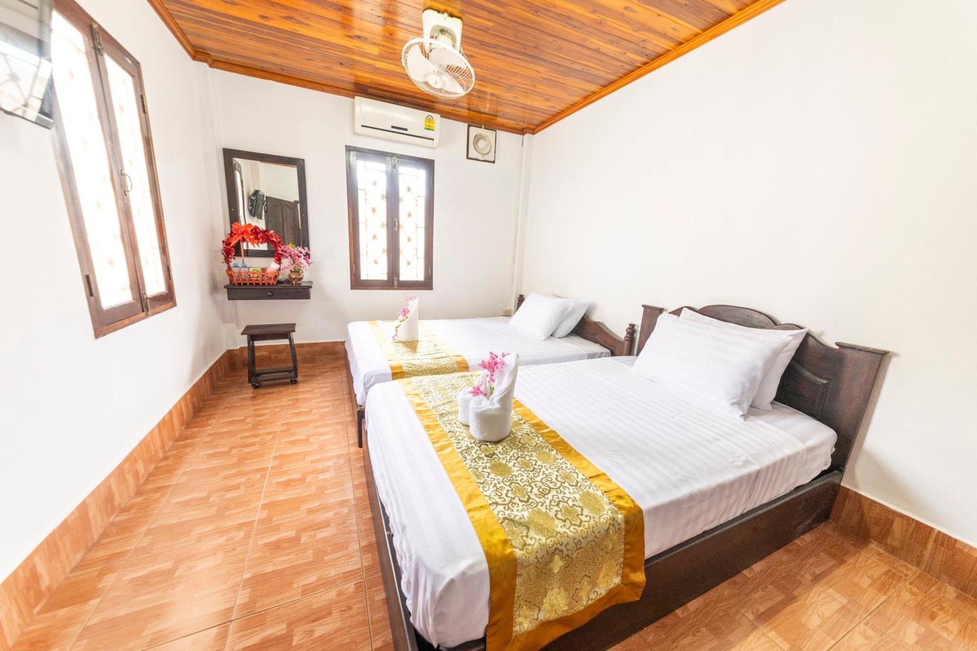 Nirasim Villa Luang Prabang Luaran gambar